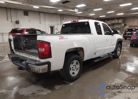 2007 Chevrolet Silverado 1500 Ltz z USA, uszkodzony, nr VIN 1GCEK19067Z573676